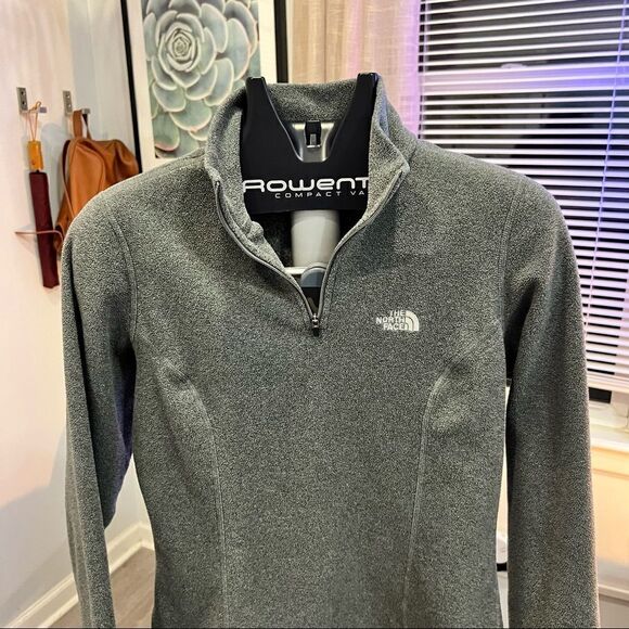 The North Face Women's Grey Quarter Zip Pullover Jacket Size Small Cozy Fleece - Picture 5 of 6